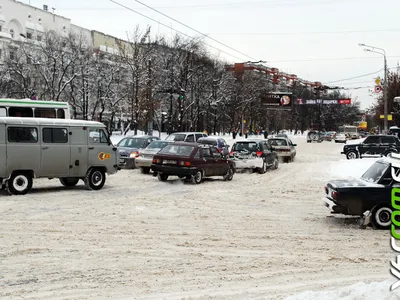 Ярославль опять завалило снегом