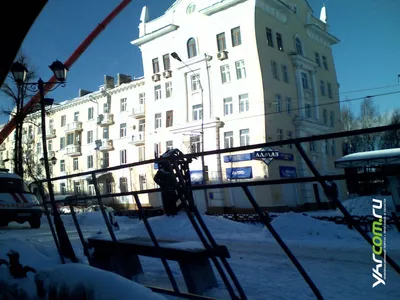 В центре Ярославля обрушился подъезд 4-этажного дома