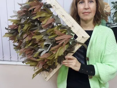 Сотрудники Ярославского Росреестра занимаются плетением нашлемников для военнослужащих