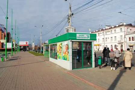 Банкомат Сбербанка на площади Юности