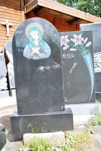 Памятники из гранита и мрамора