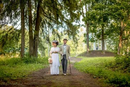 Музей-усадьба дворян Леонтьевых: летние виды